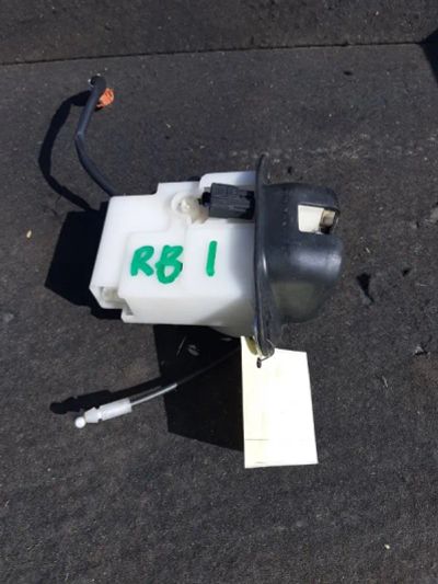 Лот: 21411514. Фото: 1. замок 5-й двери Honda Odyssey... Двигатель и элементы двигателя