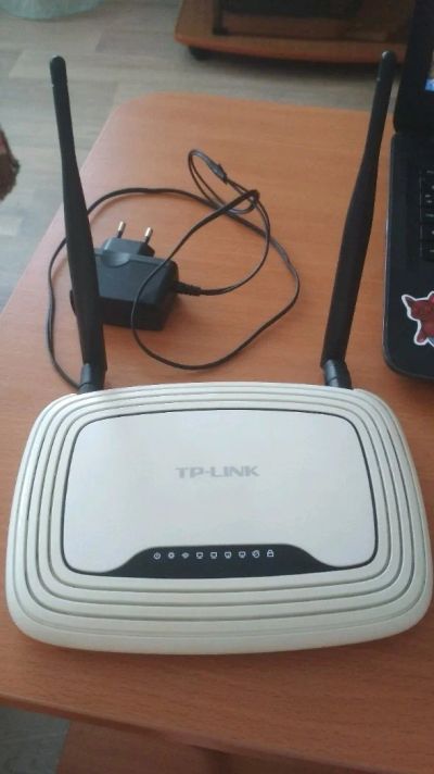 Лот: 12118391. Фото: 1. Wi-Fi роутер TP-LINK TL-WR841ND. Маршрутизаторы (роутеры)
