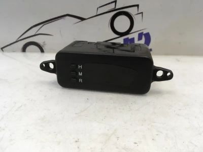 Лот: 21712102. Фото: 1. Часы салонные Kia Rio DC. Расходные материалы