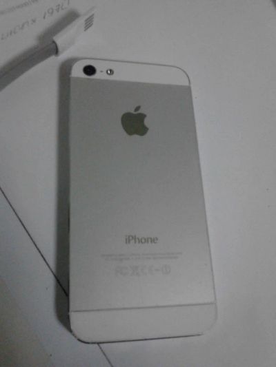 Лот: 4788702. Фото: 1. Apple iPhone 5 16gb. Белый. Обмен... Смартфоны