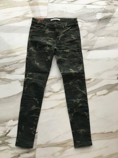 Лот: 15686130. Фото: 1. Джинсы новые камуфляж Zara. Джинсы