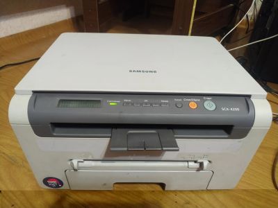 Лот: 18813194. Фото: 1. МФУ лазерное Samsung SCX-4220... Лазерные принтеры