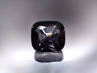 Лот: 21326644. Фото: 1. 2.36 ct. Грозовая Шпинель кушон... Драгоценные и поделочные камни