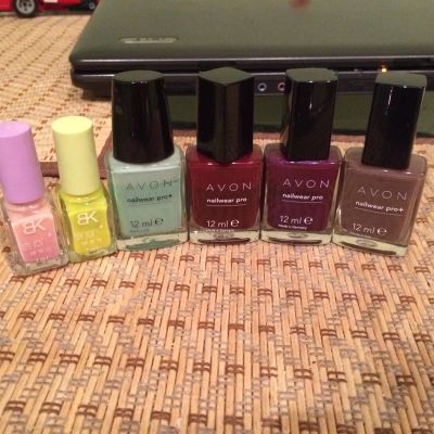 Лот: 3685292. Фото: 1. лак для ногтей avon 4 шт и 2 флуоресцентных... Лак для ногтей