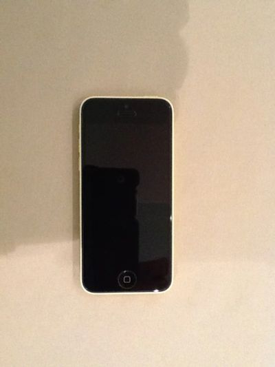 Лот: 7855390. Фото: 1. Apple Iphone 5c 32 gb Желтый. Смартфоны