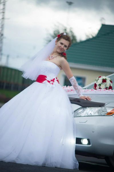 Лот: 5184551. Фото: 1. Свадебное платье. Другое (свадебная мода)