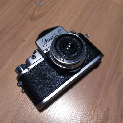 Лот: 16275595. Фото: 1. Фотоаппарат Зенит-С. Плёночные зеркальные