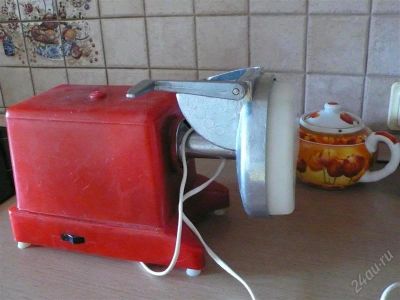 Лот: 1122655. Фото: 1. продам мясорубку или отдам в ремонт. Кухонная