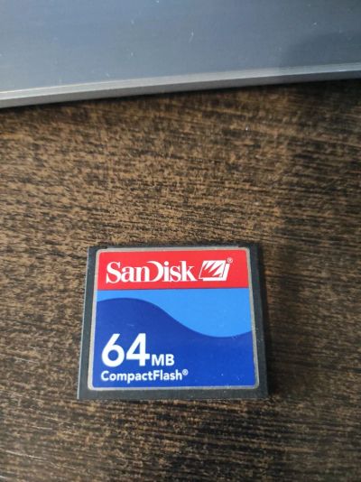 Лот: 15108696. Фото: 1. SanDisk CompactFlash 64Mb (К10... Карты памяти