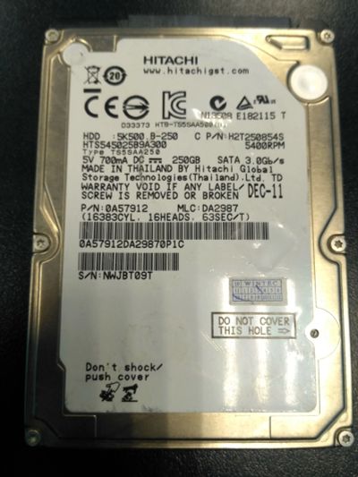 Лот: 11720001. Фото: 1. HDD SATA 250Gb 2.5 Hitachi в отличном... Жёсткие диски (HDD)