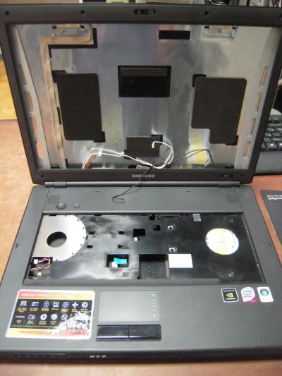 Лот: 7694634. Фото: 1. Корпус ноутбука Samsung NP-R70... Корпуса, блоки питания