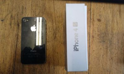 Лот: 3981773. Фото: 1. iPhone 4s black 16 GB. Смартфоны