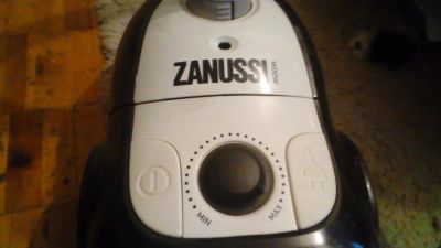 Лот: 10803332. Фото: 1. Пылесос zanussi. Пылесосы, паровые швабры