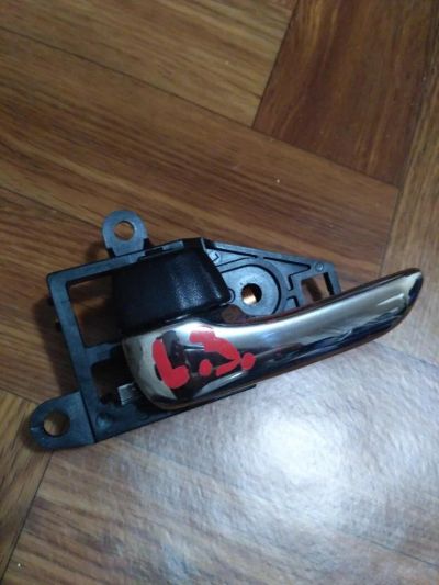 Лот: 10411389. Фото: 1. Ручка внутренняя, салонная Toyota... Салон