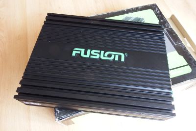 Лот: 15883117. Фото: 1. Fusion FP-804, Автомобильный усилитель. Усилители