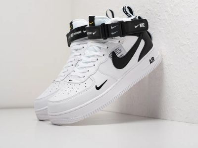 Лот: 13407850. Фото: 1. Кроссовки Nike Air Force 1 07... Кеды, кроссовки, слипоны