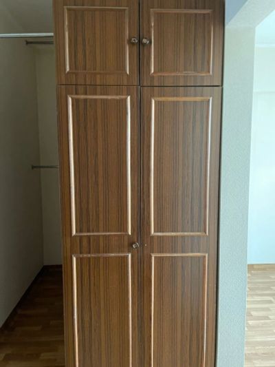 Лот: 25355132. Фото: 1. Шкаф плательный и пенал. Шкафы, шкафы-купе