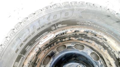 Лот: 10416025. Фото: 1. Зимние шипованные шины на дисках-... Шины на дисках