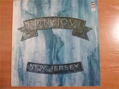 Лот: 11495531. Фото: 1. Виниловая пластинка гр.Bon Jovi... Аудиозаписи