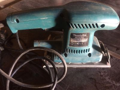 Лот: 11680740. Фото: 1. Makita BO 3700 шлифмашина. Ручной инструмент