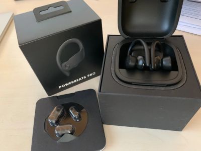 Лот: 17267115. Фото: 1. Powerbeats Pro блютуз наушники. Наушники, гарнитуры