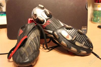 Лот: 2205787. Фото: 1. Бутсы для футбола Adidas predator... Кеды, кроссовки, слипоны