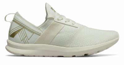 Лот: 14977641. Фото: 1. Кроссовки New Balance FuelCore... Кеды, кроссовки, слипоны