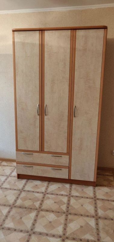 Лот: 14336172. Фото: 1. Шкаф. Шкафы, шкафы-купе
