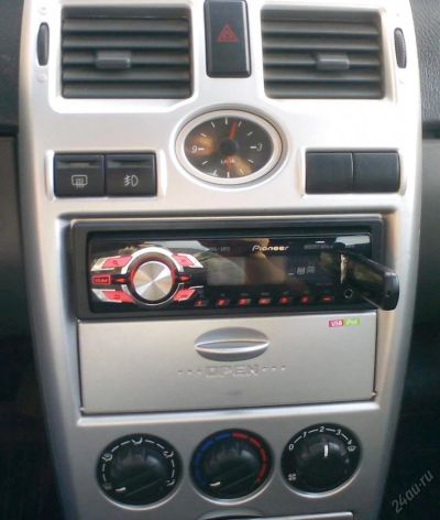 Лот: 6731164. Фото: 1. Магнитола Pioneer MVH-1400UB. Автомагнитолы