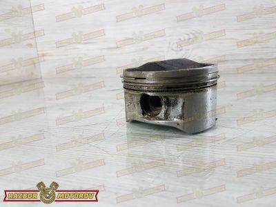 Лот: 23592650. Фото: 1. Поршень Volvo S80 B6304S. Двигатель и элементы двигателя