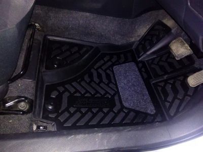 Лот: 19517745. Фото: 1. Коврики в салон Toyota Fielder... Чехлы, коврики, оплетки руля