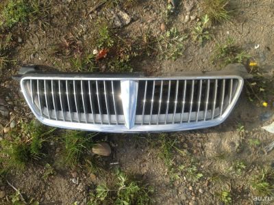 Лот: 9698142. Фото: 1. Nissan Bluebird Silphy 10 решетка... Кузов