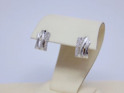 Лот: 14755690. Фото: 1. СЕРЕБРЯНЫЕ СЕРЬГИ С ФИАНИТАМИ... Серьги, каффы