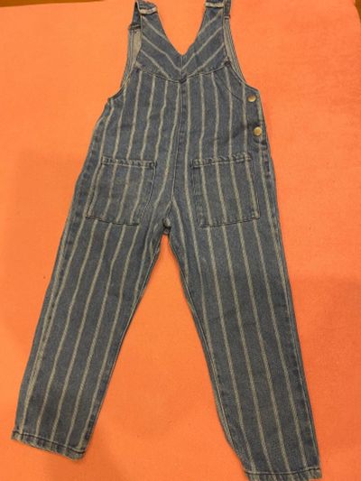 Лот: 19436549. Фото: 1. Комбинезон джинсовый zara. Костюмы, пиджаки, комбинезоны
