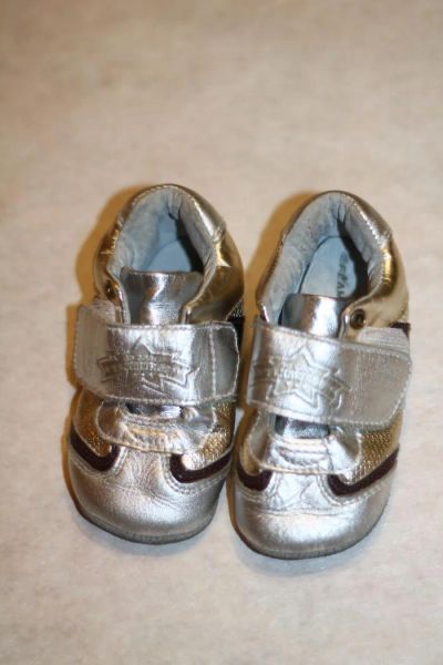 Лот: 4862513. Фото: 1. Кросовочки. Кеды, кроссовки