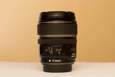 Лот: 6034233. Фото: 1. Canon EF-S 17-85mm USM (идеальное... Объективы
