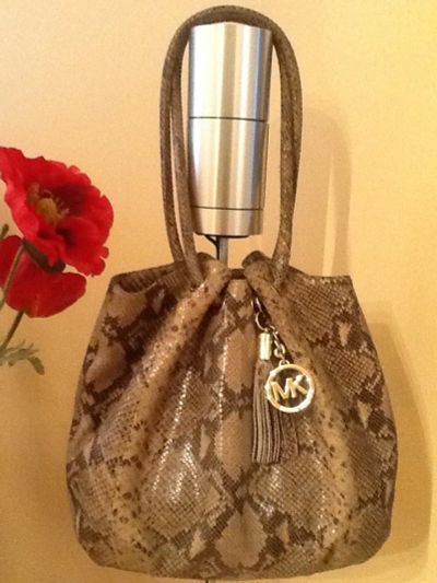 Лот: 10898844. Фото: 1. Шикарная сумка Michael KORS премиум-класса. Сумки