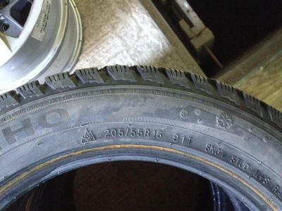 Лот: 5912772. Фото: 1. KUMHO KW22 205/55 R16 шипы (комплект... Шины