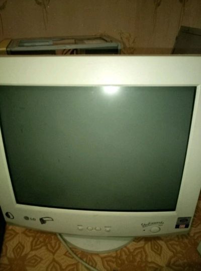 Лот: 11130029. Фото: 1. монитор. ЭЛТ-мониторы