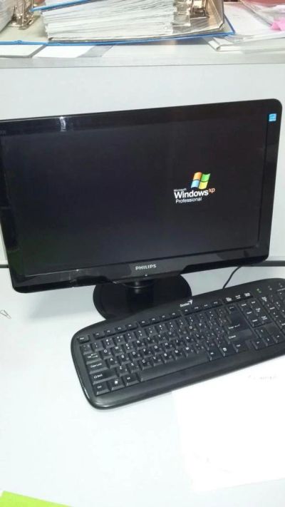 Лот: 6421114. Фото: 1. Монитор Philips 192E2. ЖК-мониторы