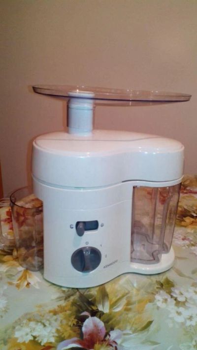 Лот: 10887594. Фото: 1. Соковыжималка Kenwood JE570. Кухонная