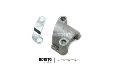 Лот: 20598696. Фото: 1. Кронштейн крепления рабочего цилиндра... Другое (автозапчасти)