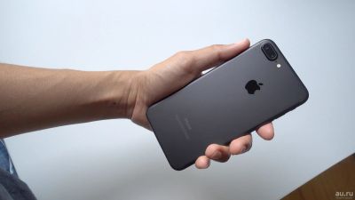 Лот: 13802905. Фото: 1. iPhone 7 plus 128GB Black+стекло... Смартфоны