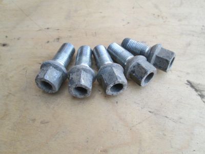 Лот: 15541124. Фото: 1. болт колеса VW, фольксваген M14X1... Другое (автозапчасти)