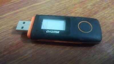Лот: 16979333. Фото: 1. 2в1 USB-flash card Digma U3 4Gb... Картридеры