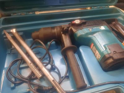 Лот: 21539041. Фото: 1. Перфоратор makita. Электроинструмент