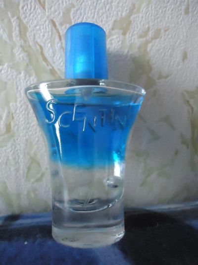 Лот: 3659858. Фото: 1. духи Scentini от AVON. Женская парфюмерия