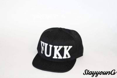 Лот: 4152381. Фото: 1. Бейсболка FUKK. Другое (одежда, обувь, галантерея)