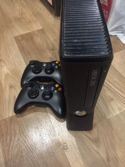 Лот: 15067483. Фото: 1. Xbox 360 слим. Игровые приставки, консоли