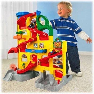 Лот: 10000773. Фото: 1. Большая парковка Little People... Машины и техника